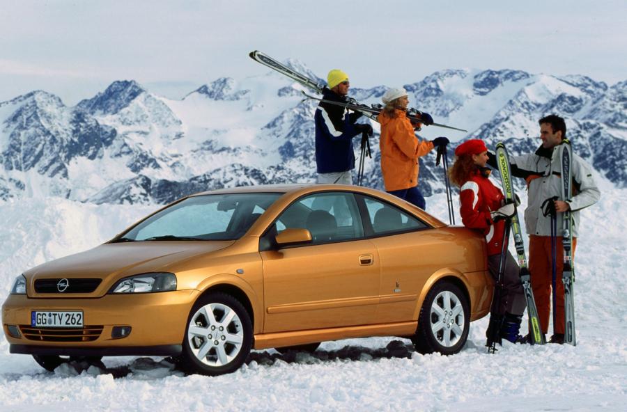  Opel Astra Coupe (G) 2000 года  (фото 3 из 42)